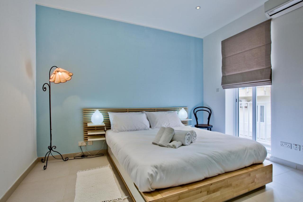 Bright And Central 2 Bedroom Apartment In Sliema Kültér fotó